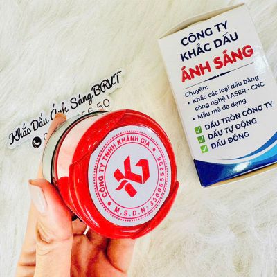 Khắc dấu tròn công ty TNHH